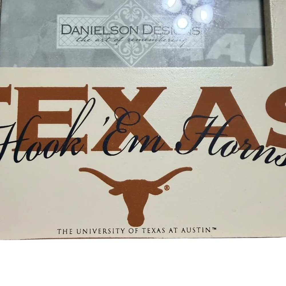 Danielson Designs University of Texas Hook Em Horns Wood Picture Frame STEX1001